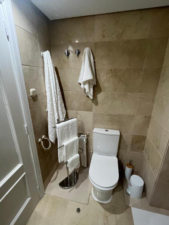 Heart Of Puerto Banus Newly Renavated Free Parking , Wifi ,Pool,Gym,Padel Court Apartman Marbella Kültér fotó